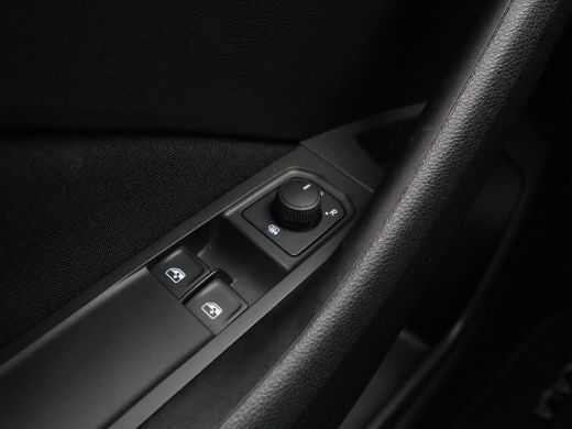 Skoda Scala 1.0 TSI 110pk Ambition Navi via App Airco Cruise Lm Velgen 122 ActivLease financial lease