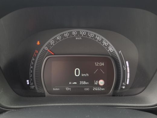 Toyota Aygo X 1.0 VVT-i MT Play | Apple CarPlay / Android Auto | Rijklaarprijs incl. garantie | ActivLease financial lease