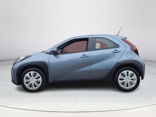 Toyota Aygo X 1.0 VVT-i MT Play | Apple CarPlay / Android Auto | Rijklaarprijs incl. garantie | ActivLease financial lease