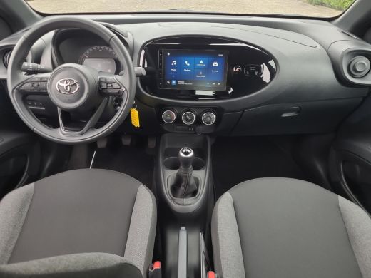 Toyota Aygo X 1.0 VVT-i MT Play | Apple CarPlay / Android Auto | Rijklaarprijs incl. garantie | ActivLease financial lease