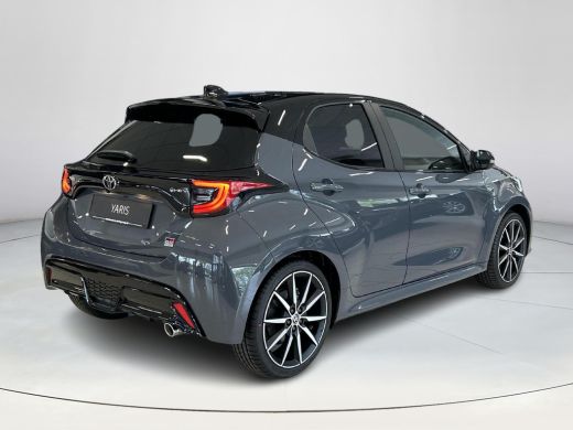 Toyota Yaris 1.5 Hybrid 130 GR Sport ActivLease financial lease