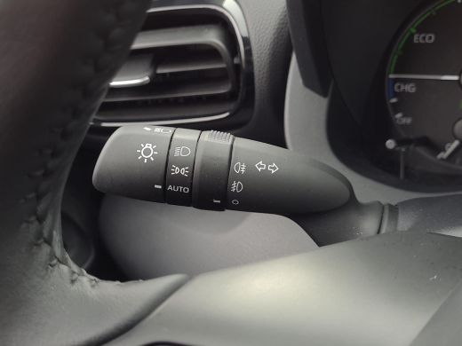 Toyota Yaris 1.5 Hybrid Dynamic Edition | Apple CarPlay | Head Up | Stoel/stuurverwarming | Rijklaarprijs incl... ActivLease financial lease