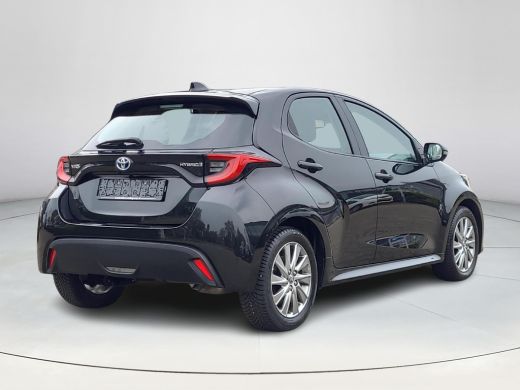 Toyota Yaris 1.5 Hybrid Dynamic Edition | Apple CarPlay | Head Up | Stoel/stuurverwarming | Rijklaarprijs incl... ActivLease financial lease