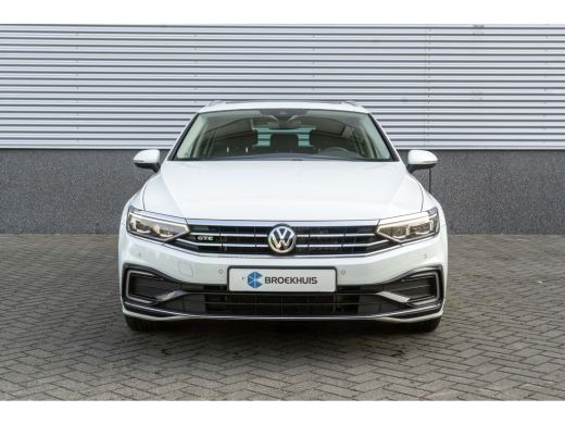 Volkswagen Passat Variant Volkswagen GTE Business 1.4 PHEV 218PK | | Elektrisch glazen panorama-dak | Trekhaak ActivLease financial lease