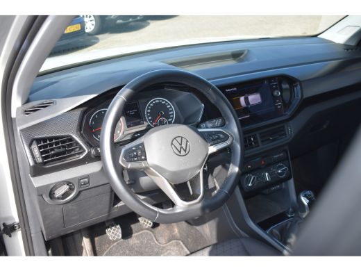 Volkswagen T-Cross 1.0 TSI Life | AIRCO | ADAPT. CRUISE ActivLease financial lease