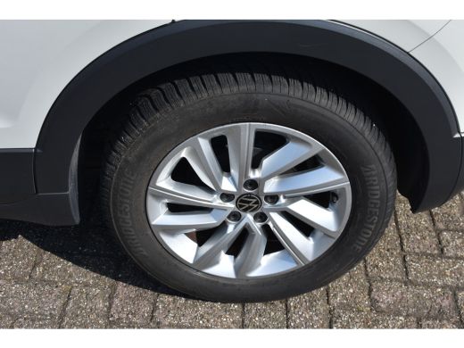 Volkswagen T-Cross 1.0 TSI Life | AIRCO | ADAPT. CRUISE ActivLease financial lease