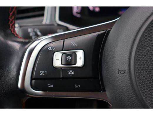 Volkswagen T-Roc 1.5 TSI Sport | Cruise Control | Achteruitrijcamera | Apple Carplay/Android Auto | ActivLease financial lease