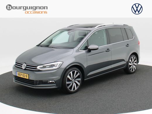 Volkswagen Touran 1.5 TSi 150 Pk Automaat Highline 7 Persoons | Leder | Panoramadak | Trekhaak | Full LED | Camera ... Volkswagen Touran 1.5 TSi 150 Pk Automaat Highline 7 Persoons | Leder | Panoramadak | Trekhaak | Full LED | Camera ...