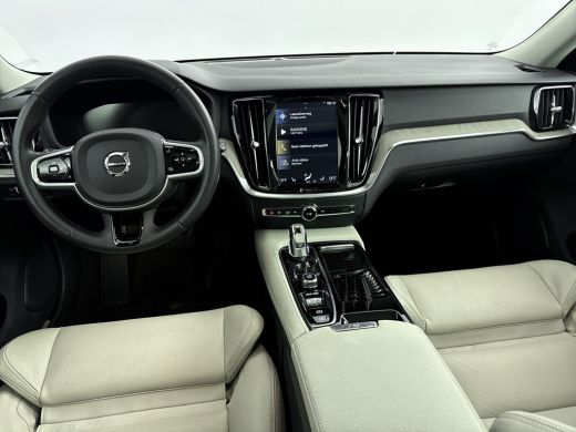 Volvo  V60 Volvo Recharge T8 Twin Engine AWD Inscription |BLIS| Adaptive Cruiscontrol | PDC + Camera | Panor... ActivLease financial lease