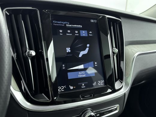 Volvo  V60 Volvo Recharge T8 Twin Engine AWD Inscription |BLIS| Adaptive Cruiscontrol | PDC + Camera | Panor... ActivLease financial lease