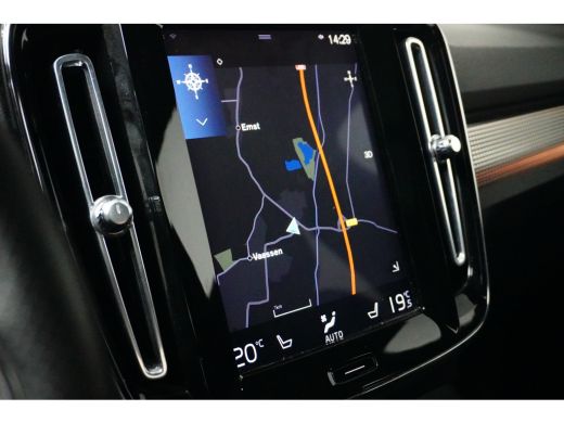 Volvo  XC40 Volvo 1.5 T5 Recharge R-Design | Cruise control adaptief | Dodehoekdetectie met correctie | Elekt... ActivLease financial lease