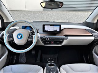 BMW i3 S Executive 120Ah/ 42 kWh/184pk/3-Fase/20"/W-pomp/Loft