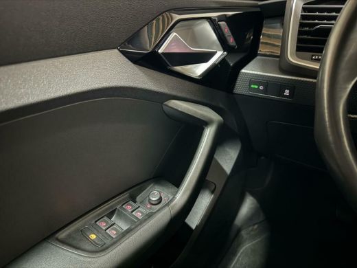 Audi A1 Sportback 25 TFSI Epic Black Edition Virtual CarPlay ActivLease financial lease