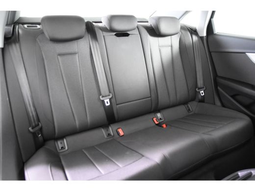 Audi A4 Limousine 35 TFSI S-Tronic *1ste Eigenaar*Navigatie*Trekhaak*PDC* ActivLease financial lease