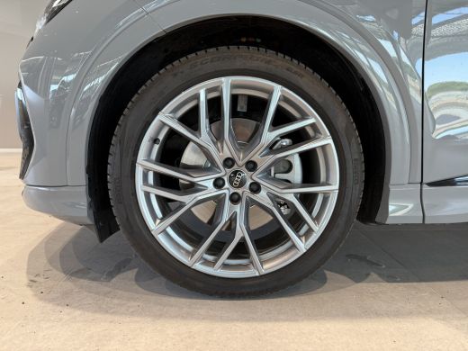 Audi Q4 e-tron S edition e-tron 45 210kW/286pk 82Kwh Hatchback Elektr. aandrijving quattro ActivLease financial lease
