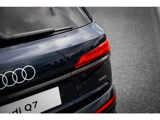 Audi Q7 Pro Line S | Achterbank plus | LED-koplampen | Parkeerhulp plus (voor en achter) ActivLease financial lease
