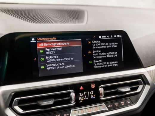 BMW 3-serie 320i High Executive M Sport 184Pk Automaat (SCHUIFDAK, M PAKKET, APPLE CARPLAY, LEDER/ALCANTARA, ... ActivLease financial lease