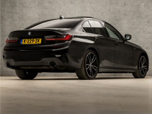 BMW 3-serie 320i High Executive M Sport 184Pk Automaat (SCHUIFDAK, M PAKKET, APPLE CARPLAY, LEDER/ALCANTARA, ... ActivLease financial lease