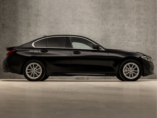 BMW 3-serie 330e Sportline 293Pk Automaat (APPLE CARPLAY, M STUUR, 1e EIGENAAR, GROOT NAVI, STOELVERWARMING, ... ActivLease financial lease