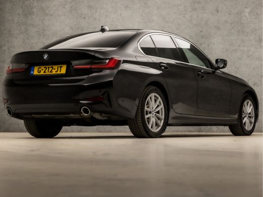 BMW 3-serie 330e Sportline 293Pk Automaat (APPLE CARPLAY, M STUUR, 1e EIGENAAR, GROOT NAVI, STOELVERWARMING, ... ActivLease financial lease