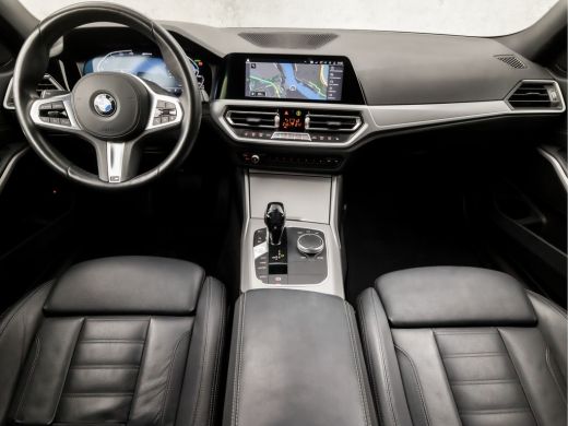 BMW 3-serie 330e Sportline 293Pk Automaat (APPLE CARPLAY, M STUUR, 1e EIGENAAR, GROOT NAVI, STOELVERWARMING, ... ActivLease financial lease