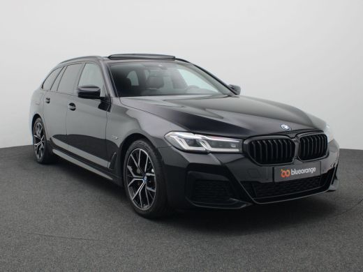 BMW 5 Serie Touring 530e Business Edition 252PK matrix led, trekhaak, head-up display, panoramadak, achteruit... ActivLease financial lease