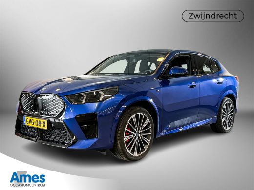 BMW iX2 eDrive20 67 kWh M-Sport / Panoramadak / Harman Kardon Soundsystem / Head-up Display / 20 inch lic... BMW iX2 eDrive20 67 kWh M-Sport / Panoramadak / Harman Kardon Soundsystem / Head-up Display / 20 inch lic...