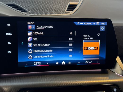 BMW iX2 eDrive20 67 kWh M-Sport / Panoramadak / Harman Kardon Soundsystem / Head-up Display / 20 inch lic... ActivLease financial lease