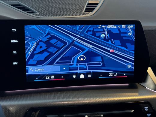 BMW iX2 eDrive20 67 kWh M-Sport / Panoramadak / Harman Kardon Soundsystem / Head-up Display / 20 inch lic... ActivLease financial lease