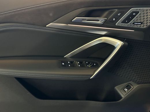 BMW iX2 eDrive20 67 kWh M-Sport / Panoramadak / Harman Kardon Soundsystem / Head-up Display / 20 inch lic... ActivLease financial lease