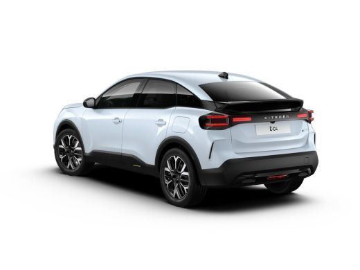 Citroën Ë-C4 Citroen Business | 18'' lichtmetalen velgen 'Aeroblade' | Achteruitrijcamera met Top Rear Vision ... ActivLease financial lease