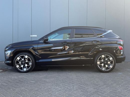 Hyundai KONA Electric Hyundai Comfort Smart 65.4 kWh 217pk Camera | Carplay | Adaptive cruise control | Dodehoek detect... ActivLease financial lease