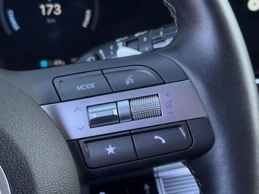 Hyundai KONA Electric Hyundai Comfort Smart 65.4 kWh 217pk Camera | Carplay | Adaptive cruise control | Dodehoek detect... ActivLease financial lease