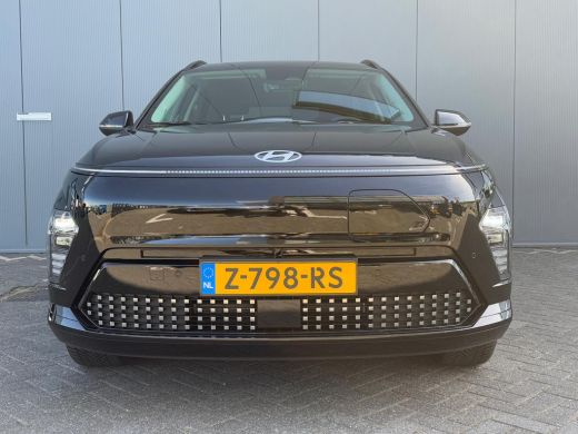 Hyundai KONA Electric Hyundai Comfort Smart 65.4 kWh 217pk Camera | Carplay | Adaptive cruise control | Dodehoek detect... ActivLease financial lease