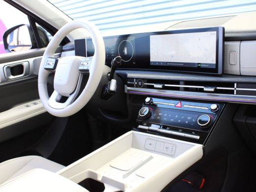 Hyundai Santa Fe Hyundai 1.6 T-GDI HEV Premium Sky 7p. | Schuif-kantel Panoramadak | Head-up Display | Digitale bi... ActivLease financial lease