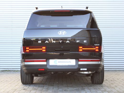 Hyundai Santa Fe Hyundai 1.6 T-GDI HEV Premium Sky 7p. | Schuif-kantel Panoramadak | Head-up Display | Digitale bi... ActivLease financial lease