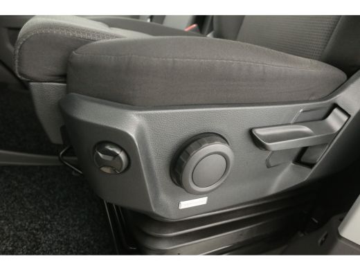 MAN TGE 50 2.0 L3H3 177PK 3500KG Trekgew. Dubbellucht Airco Carplay Navi 3 Persoons Trekhaak ActivLease financial lease
