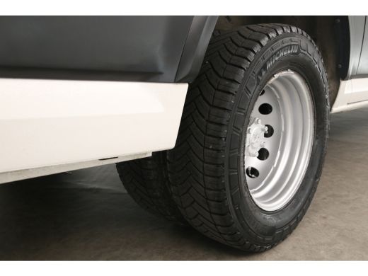 MAN TGE 50 2.0 L3H3 177PK 3500KG Trekgew. Dubbellucht Airco Carplay Navi 3 Persoons Trekhaak ActivLease financial lease