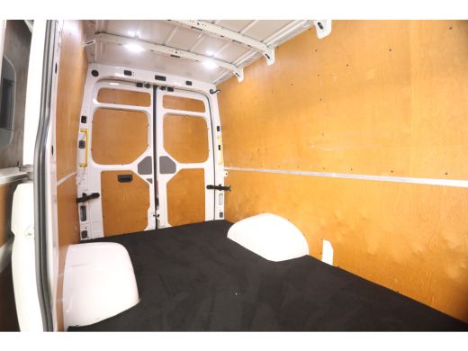 MAN TGE 50 2.0 L3H3 177PK 3500KG Trekgew. Dubbellucht Airco Carplay Navi 3 Persoons Trekhaak ActivLease financial lease