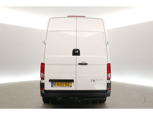 MAN TGE 50 2.0 L3H3 177PK 3500KG Trekgew. Dubbellucht Airco Carplay Navi 3 Persoons Trekhaak ActivLease financial lease