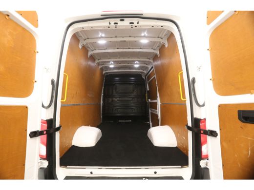 MAN TGE 50 2.0 L3H3 177PK 3500KG Trekgew. Dubbellucht Airco Carplay Navi 3 Persoons Trekhaak ActivLease financial lease