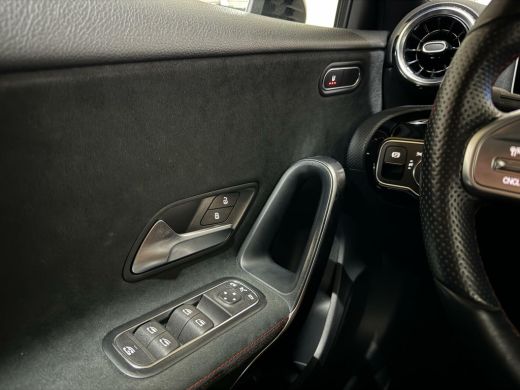 Mercedes A-Klasse 200 AMG Pano Nightpakket Widescreen NAP ActivLease financial lease