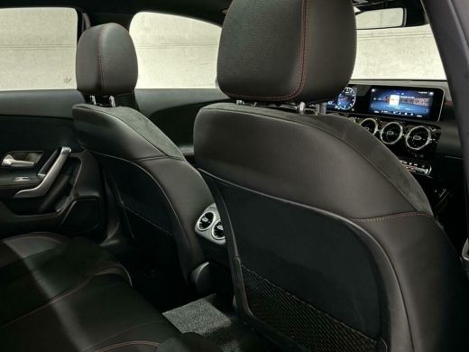 Mercedes A-Klasse 200 AMG Pano Nightpakket Widescreen NAP ActivLease financial lease