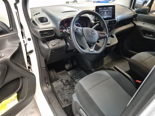 Opel Combo Opel 1.5D L1H1 Edition Automaat| Full map navigatie | | Cruise control | Keyless entry | Keyless ... ActivLease financial lease