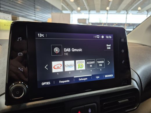 Opel Combo Opel 1.5D L1H1 Edition Automaat| Full map navigatie | | Cruise control | Keyless entry | Keyless ... ActivLease financial lease