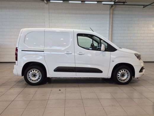 Opel Combo Opel 1.5D L1H1 Edition Automaat| Full map navigatie | | Cruise control | Keyless entry | Keyless ... ActivLease financial lease