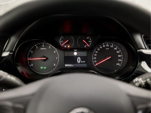 Opel Corsa 1.2 Black Edition Sport (APPLE CARPLAY, CRUISE, LANE ASSIST, SPORTSTOELEN, TREKHAAK, NIEUWE APK, ... ActivLease financial lease
