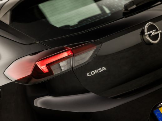 Opel Corsa 1.2 Black Edition Sport (APPLE CARPLAY, CRUISE, LANE ASSIST, SPORTSTOELEN, TREKHAAK, NIEUWE APK, ... ActivLease financial lease
