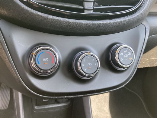 Opel KARL 1.0 Rocks Online Edition | Achterbank in delen neerklapbaar | Airco | Apple Carplay/Android Auto|... ActivLease financial lease