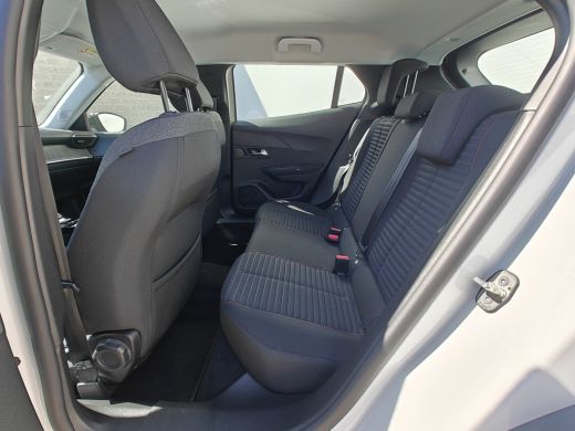 Peugeot 2008 1.2 PureTech Active Pack | Achteruitrijcamera | Apple Carplay/Android Auto|telefoonintegratie pre... ActivLease financial lease